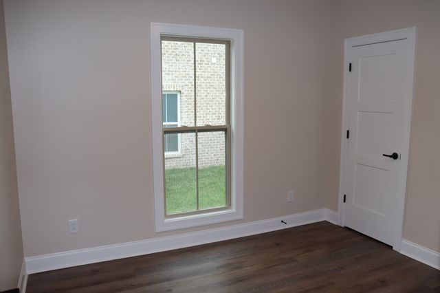 710 Southern Pine Trl, Clarksville, TN 37043