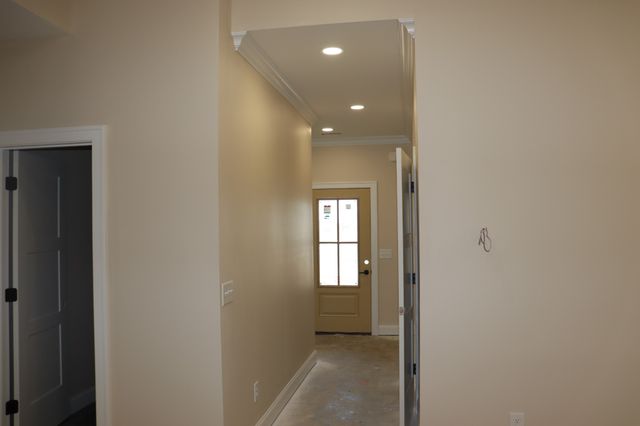 710 Southern Pine Trl, Clarksville, TN 37043