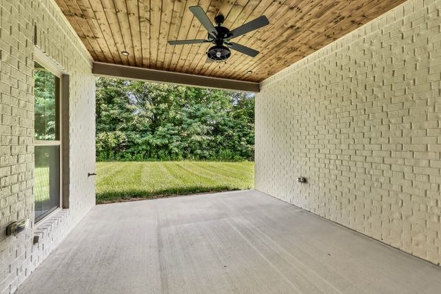 710 Southern Pine Trl, Clarksville, TN 37043