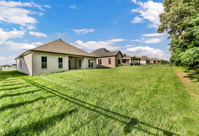 710 Southern Pine Trl, Clarksville, TN 37043