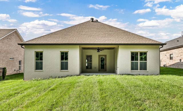 710 Southern Pine Trl, Clarksville, TN 37043
