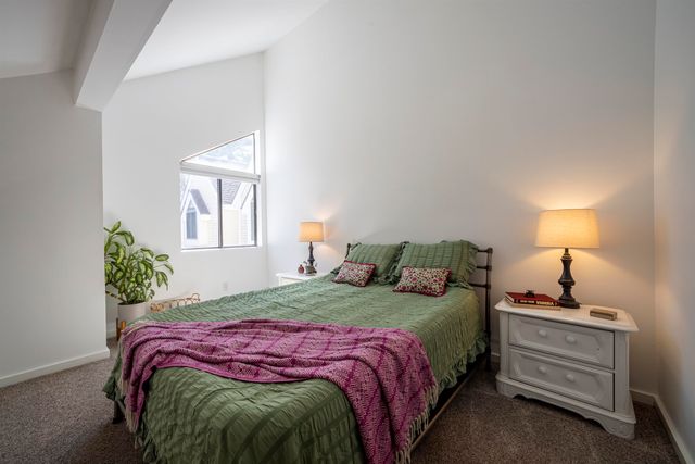 56 Franklin Heights, Rochester, NH 03867