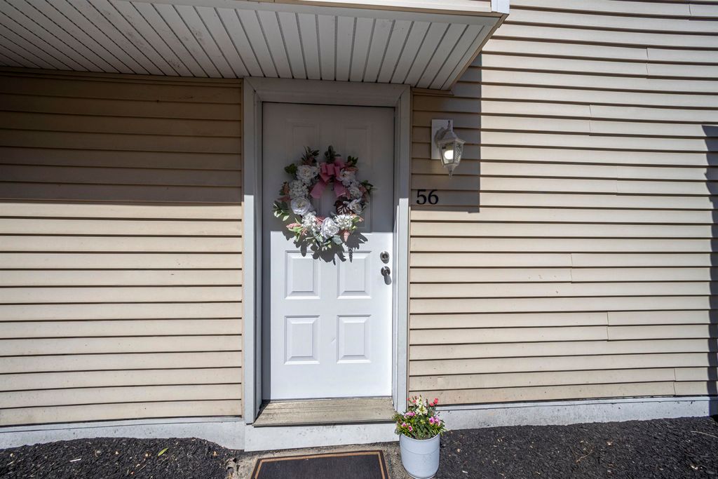 56 Franklin Heights, Rochester, NH 03867
