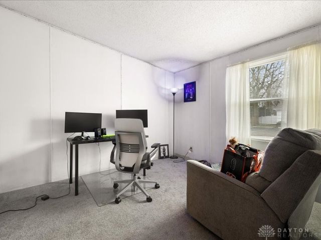 141 N Xenia Drive, Enon Vlg, OH 45323