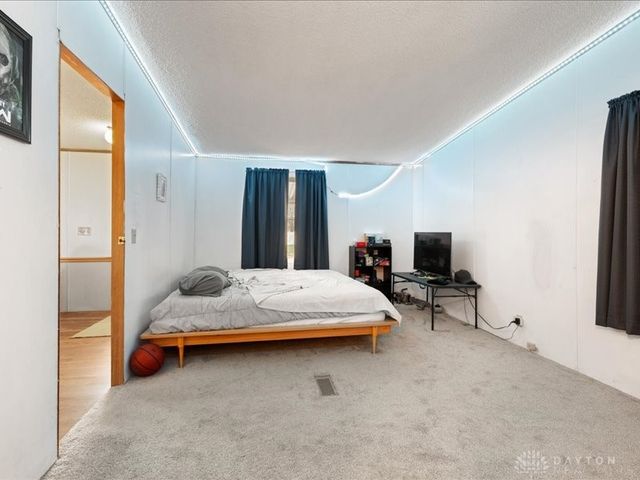 141 N Xenia Drive, Enon Vlg, OH 45323