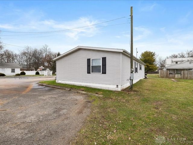 141 N Xenia Drive, Enon Vlg, OH 45323