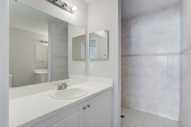 9244 Roan Lane Unit B, West Palm Beach, FL 33403