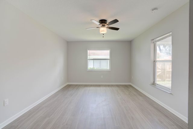 9244 Roan Lane Unit B, West Palm Beach, FL 33403