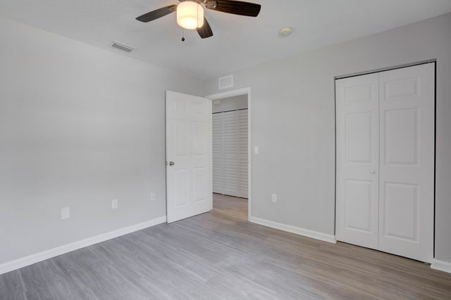 9244 Roan Lane Unit B, West Palm Beach, FL 33403