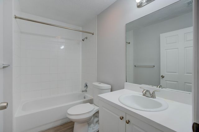 9244 Roan Lane Unit B, West Palm Beach, FL 33403