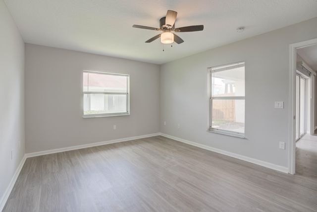 9244 Roan Lane Unit B, West Palm Beach, FL 33403