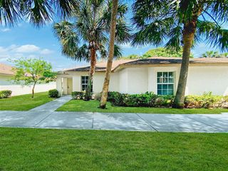9244 Roan Lane Unit B, West Palm Beach, FL 33403