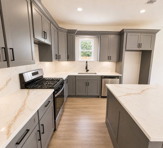 2542 Hooper Street, Dallas, TX 75215