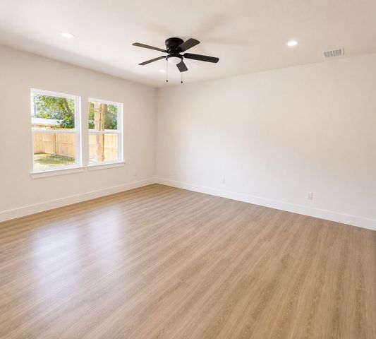 2542 Hooper Street, Dallas, TX 75215