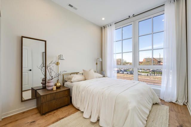 11 W Prospect Avenue 216, Mount Prospect, IL 60056