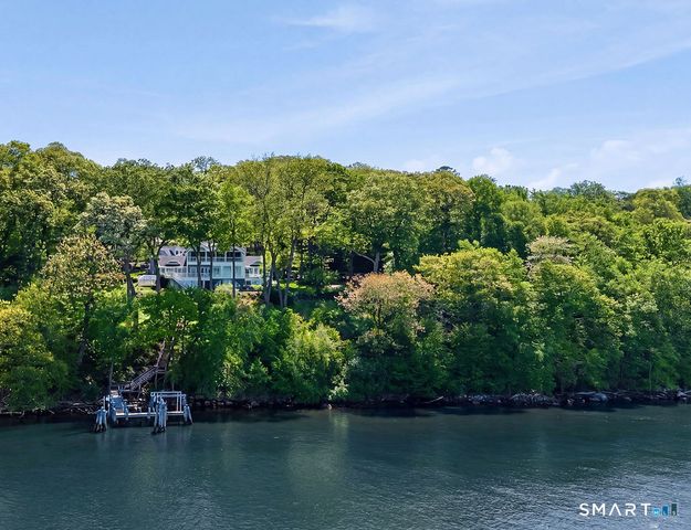 77 Joshua Lane, Lyme, CT 06371