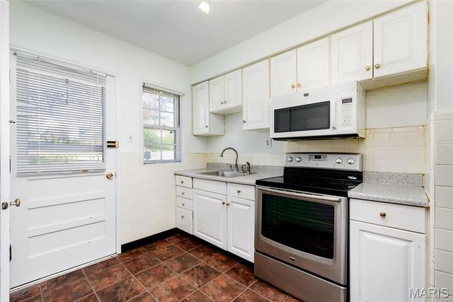 925 Riverview Boulevard, St Louis, MO 63147