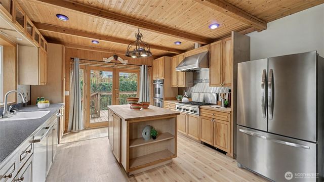 11329 Newcastle Way, Newcastle, WA 98056