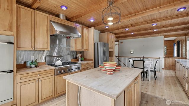 11329 Newcastle Way, Newcastle, WA 98056