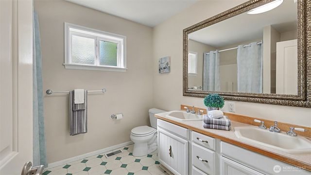 11329 Newcastle Way, Newcastle, WA 98056