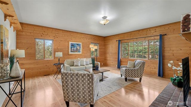 11329 Newcastle Way, Newcastle, WA 98056