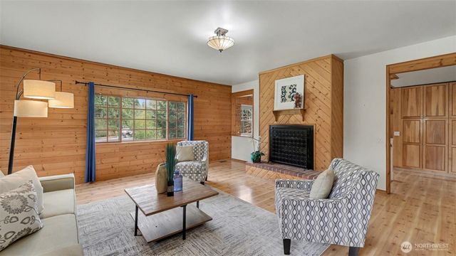 11329 Newcastle Way, Newcastle, WA 98056