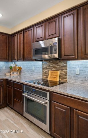 250 W QUEEN CREEK Road 108, Chandler, AZ 85248