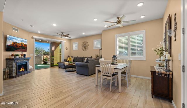 250 W QUEEN CREEK Road 108, Chandler, AZ 85248