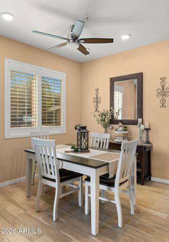 250 W QUEEN CREEK Road 108, Chandler, AZ 85248