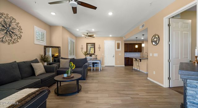 250 W QUEEN CREEK Road 108, Chandler, AZ 85248