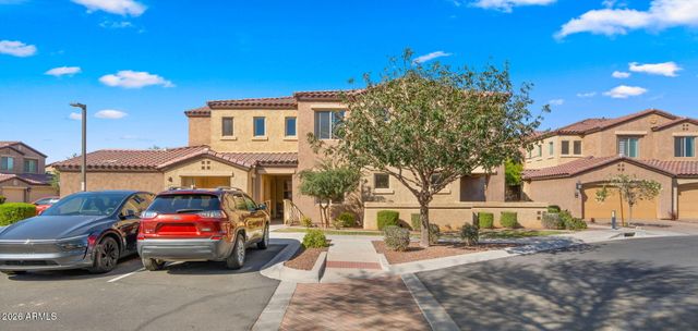250 W QUEEN CREEK Road 108, Chandler, AZ 85248