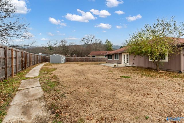 2009 E Tuliptree Drive, Huntsville, AL 35803