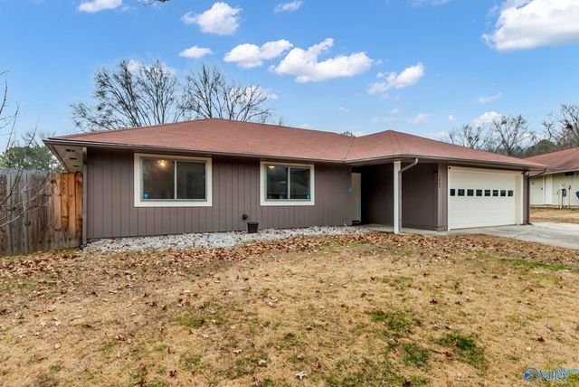 2009 E Tuliptree Drive, Huntsville, AL 35803