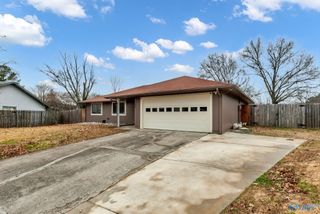 2009 E Tuliptree Drive, Huntsville, AL 35803