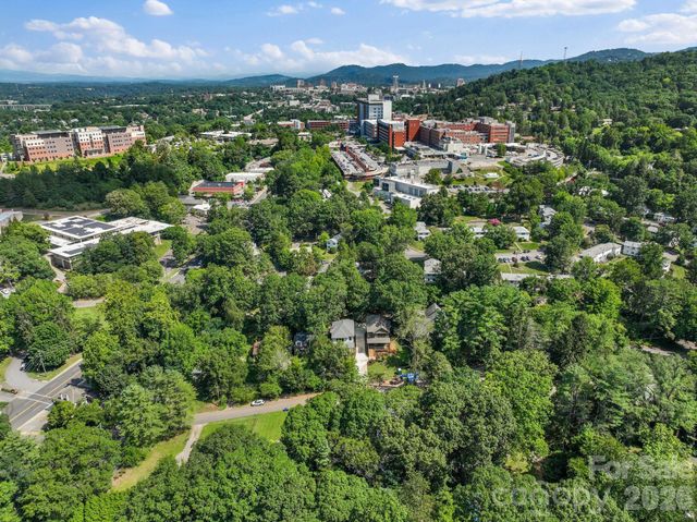 35 Grindstaff Drive, Asheville, NC 28803
