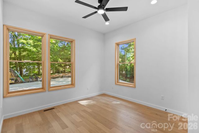 35 Grindstaff Drive, Asheville, NC 28803