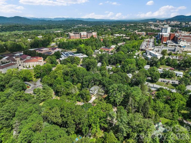 35 Grindstaff Drive, Asheville, NC 28803