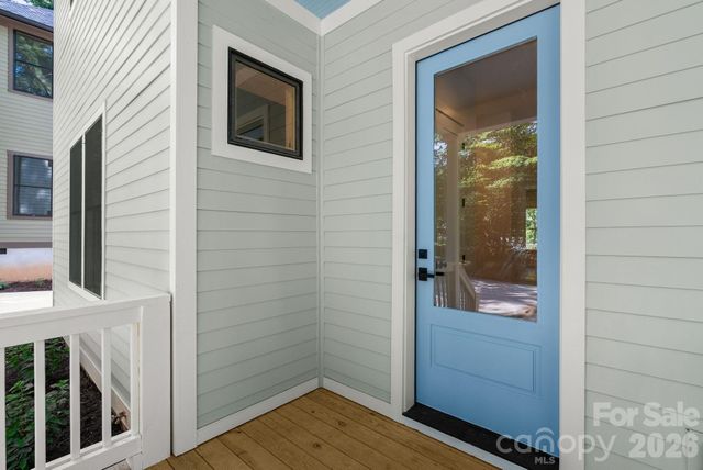 35 Grindstaff Drive, Asheville, NC 28803