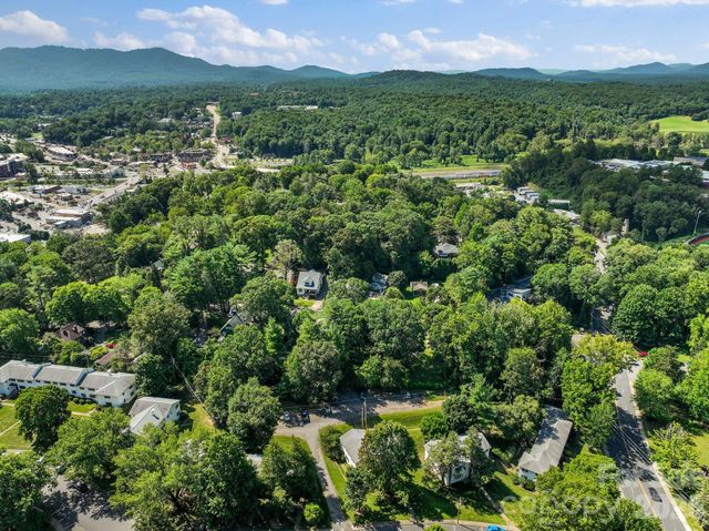 35 Grindstaff Drive, Asheville, NC 28803