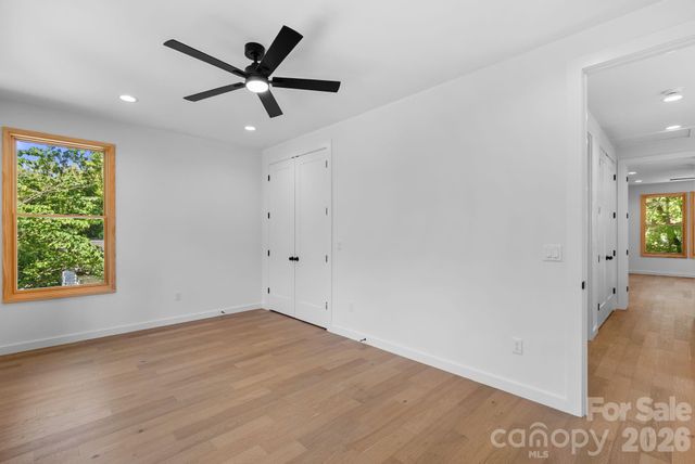35 Grindstaff Drive, Asheville, NC 28803