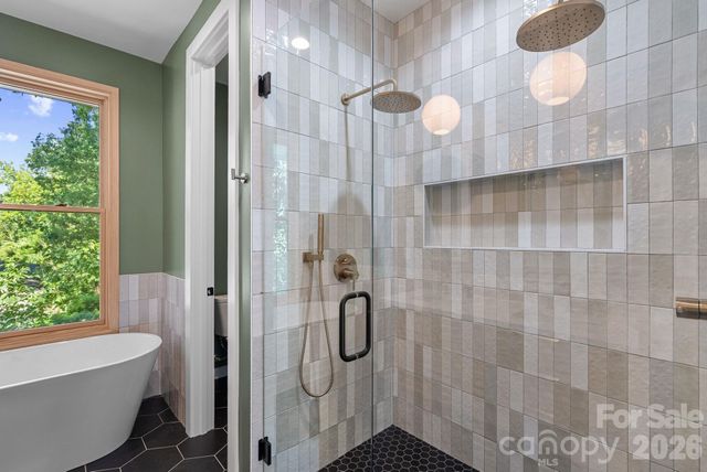 35 Grindstaff Drive, Asheville, NC 28803