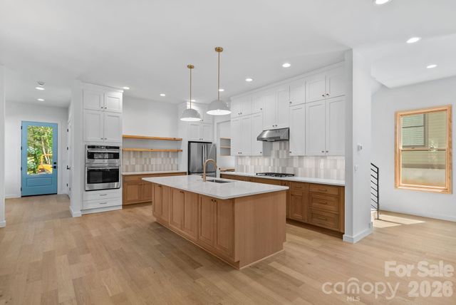 35 Grindstaff Drive, Asheville, NC 28803