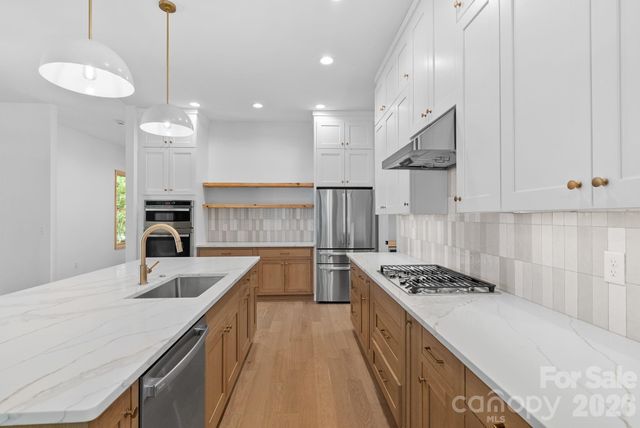 35 Grindstaff Drive, Asheville, NC 28803