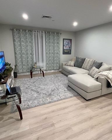 25 2nd Street 302, Chelsea, MA 02150