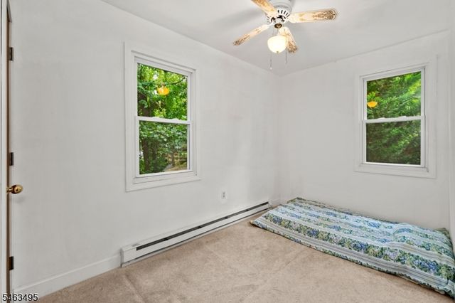 19 Skyland Ave, Wanaque Boro, NJ 07420