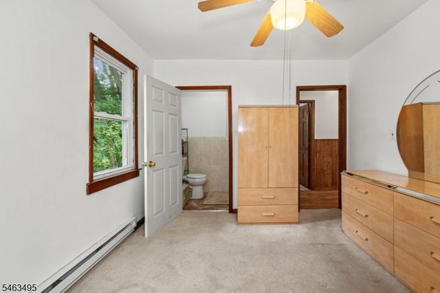 19 Skyland Ave, Wanaque Boro, NJ 07420