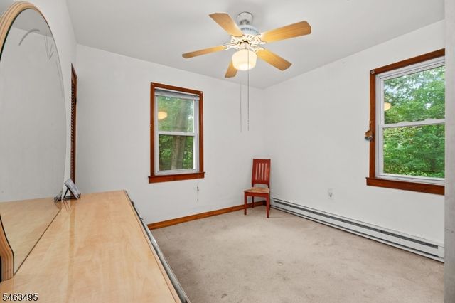 19 Skyland Ave, Wanaque Boro, NJ 07420