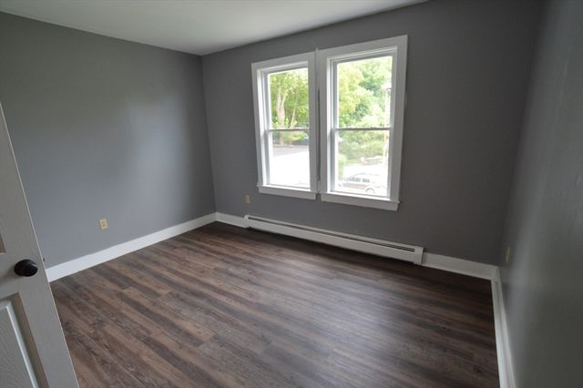 237 River St B, Haverhill, MA 01832