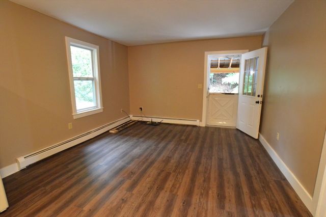 237 River St B, Haverhill, MA 01832