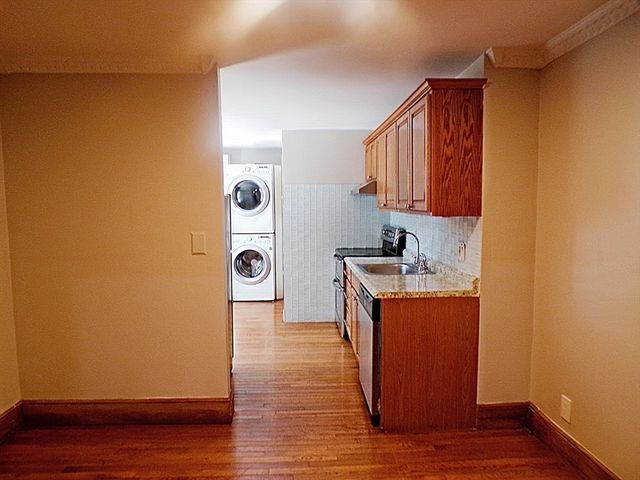 4 Parker St 1, Everett, MA 02149